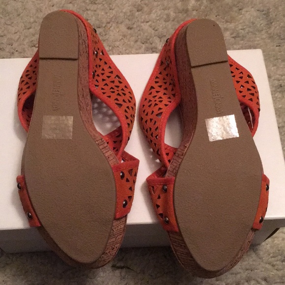 Minnetonka Wedge - Picture 2 of 4